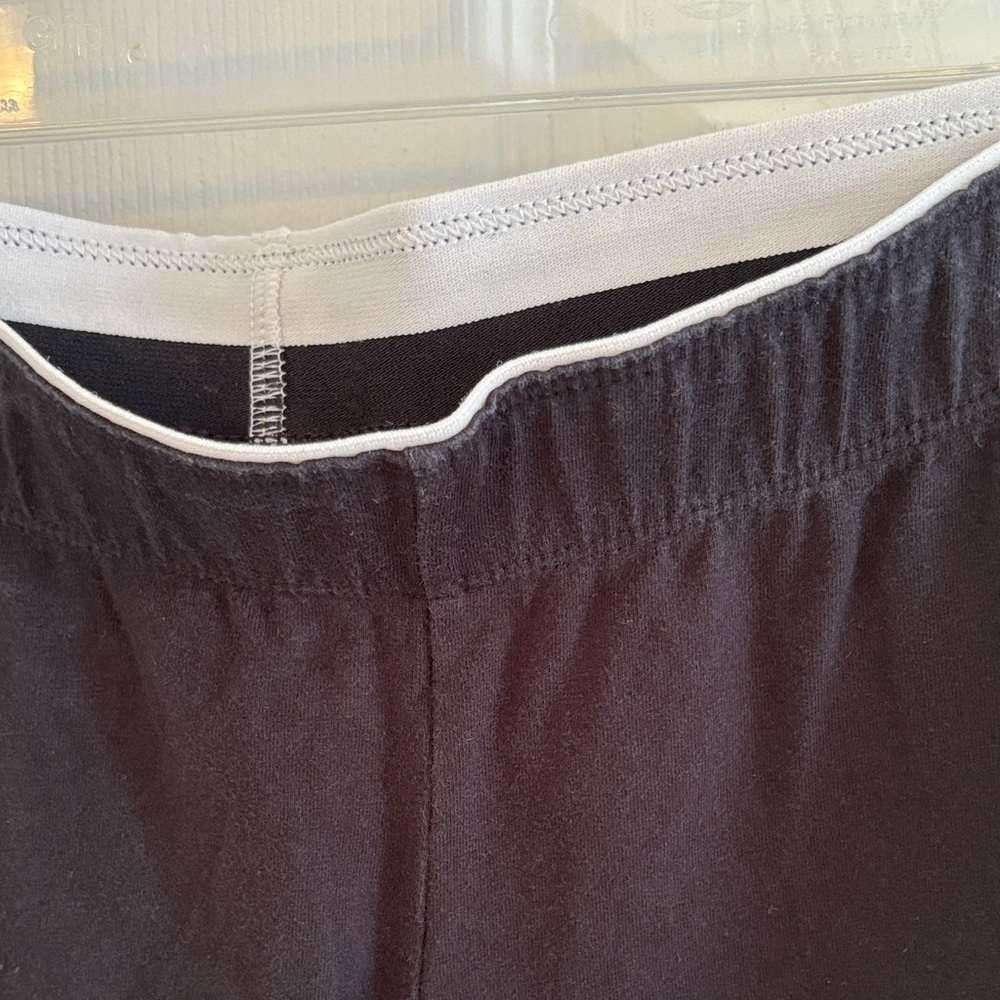 Nike Black Leggings with White Logo - Picture 4 of 6